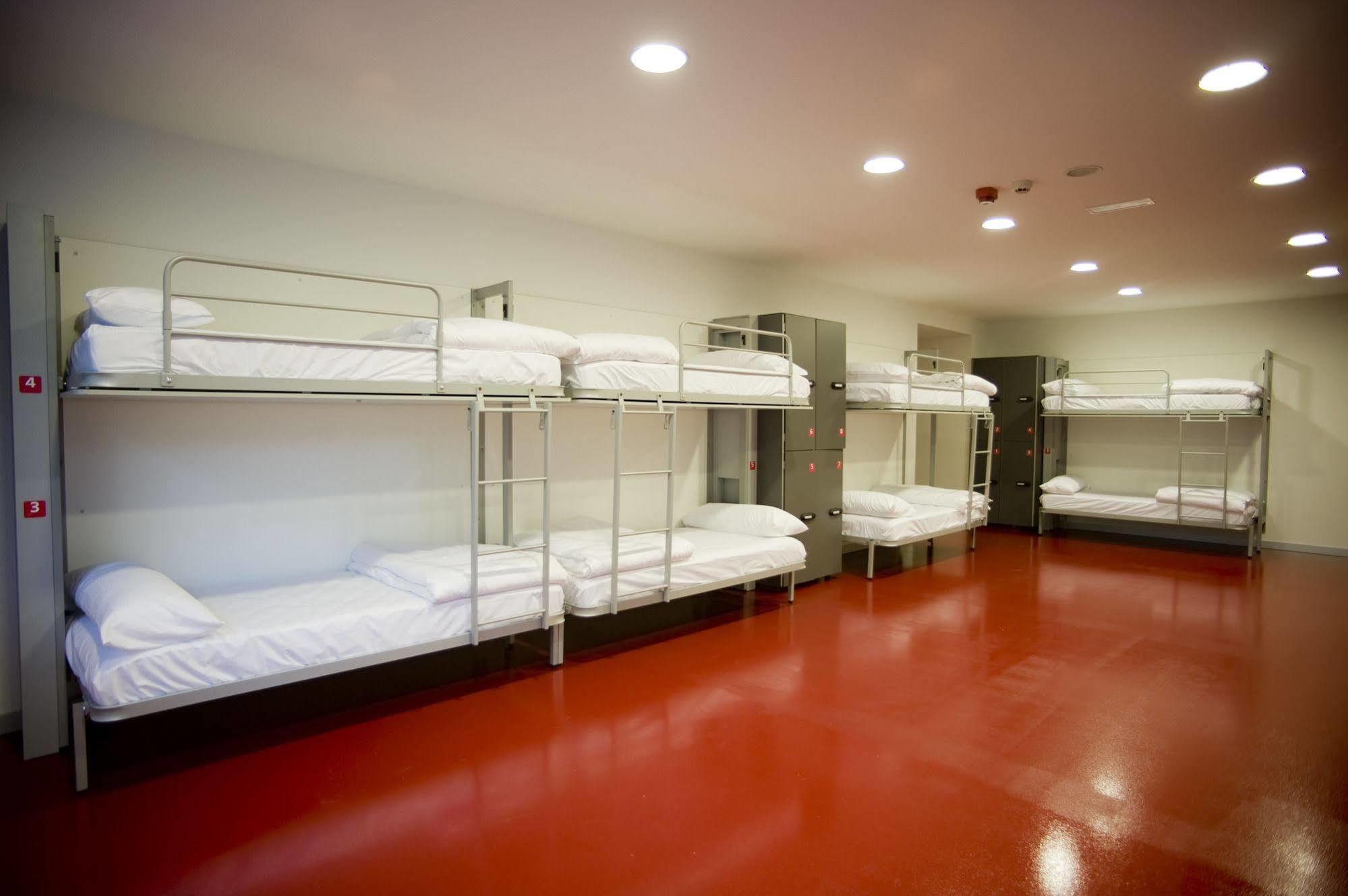 Bbk Bilbao Good Hostel Εξωτερικό φωτογραφία