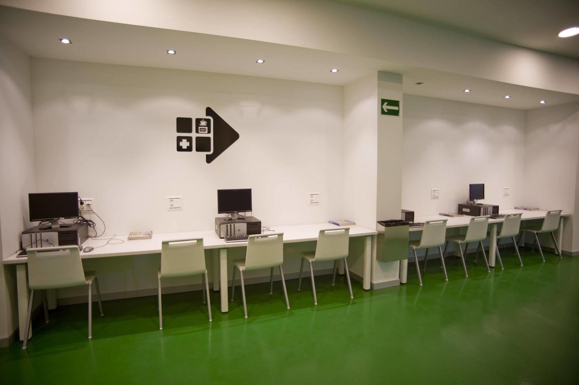 Bbk Bilbao Good Hostel Εξωτερικό φωτογραφία